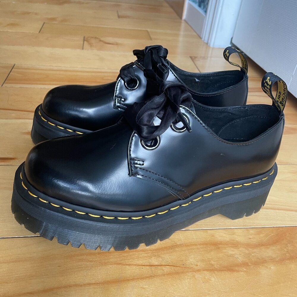 DR. MARTENS Black Holly Leather Platform Derbys size 8/38